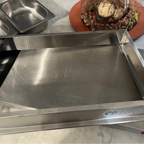 Buffet Server - Picture 6 of 12